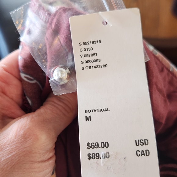 Urban Outfitter floral baby doll top, wine, size medium. - Picture 5 of 7